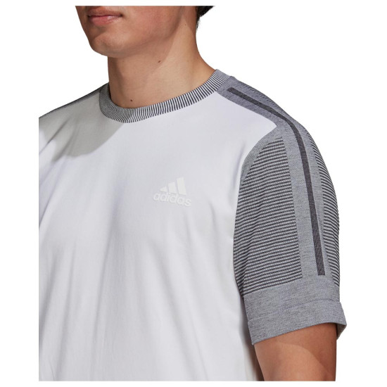 Adidas Ανδρική κοντομάνικη μπλούζα Z.N.E. Aeroknit Tee Adidas Ανδρική κοντομάνικη μπλούζα Z.N.E. Aeroknit Tee